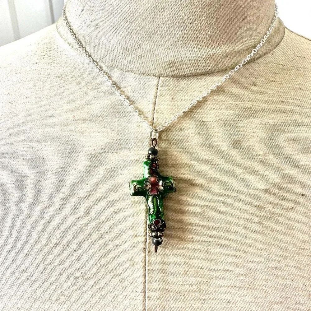Green cloisonné cross pendant necklace